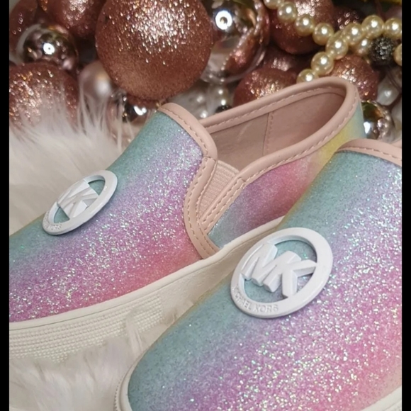 Michael Kors Big Kid Slip on Sneakers - Picture 7 of 10